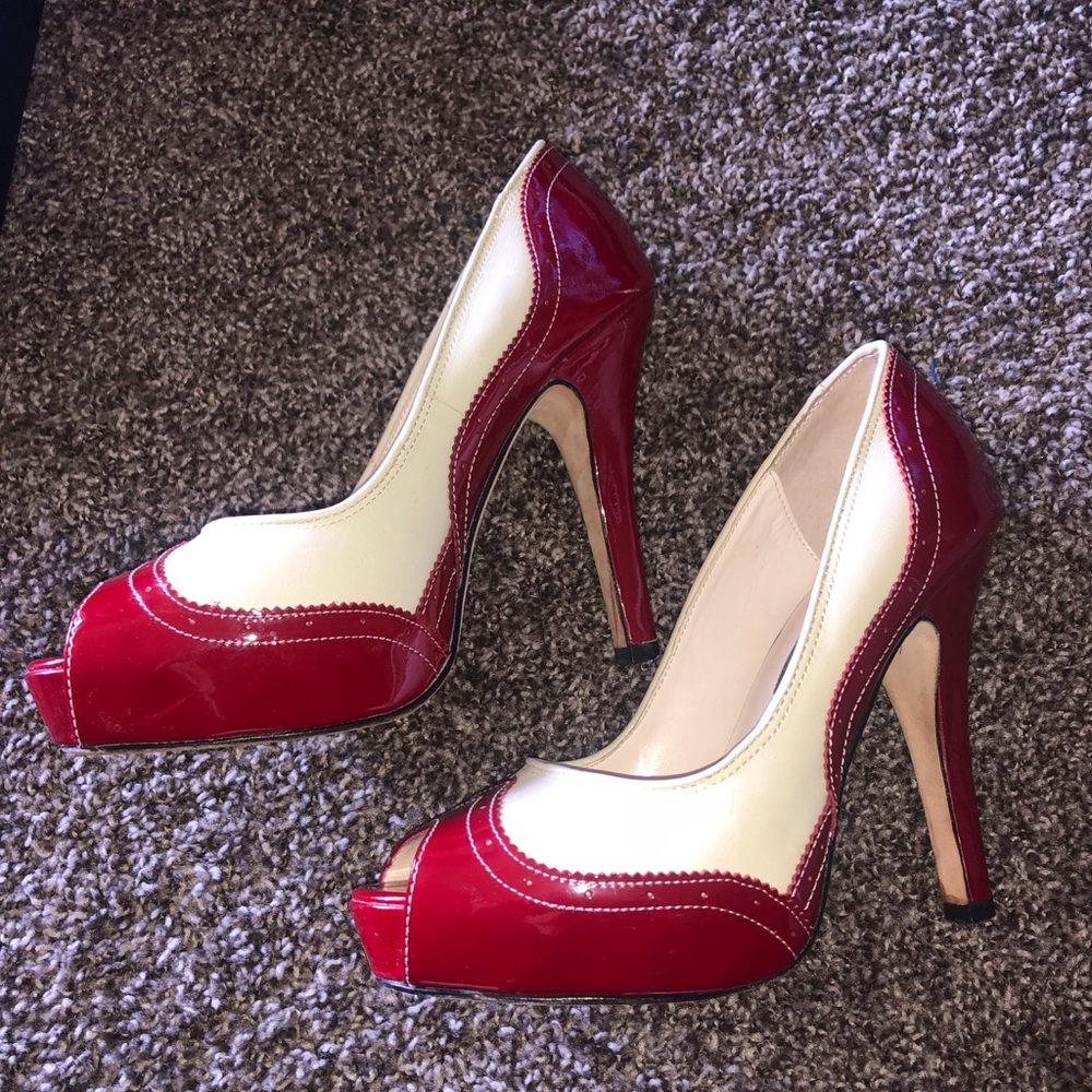 Steve Madden - “Nlight”